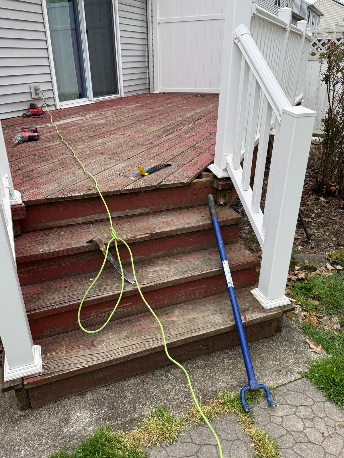 Worn deck steps prior to resurfacing